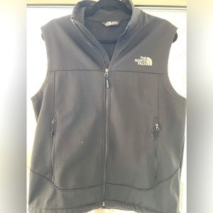 Medium Men’s North Face Vest